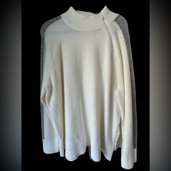 LOFT Lou & Grey women’s sweater in white and grey with offset zip collar - sz XL - Picture 2 of 3